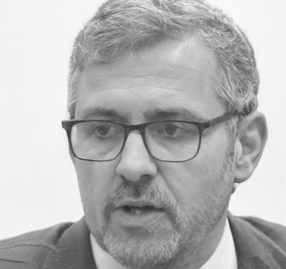 Kieran Falkner teaching financial modeling